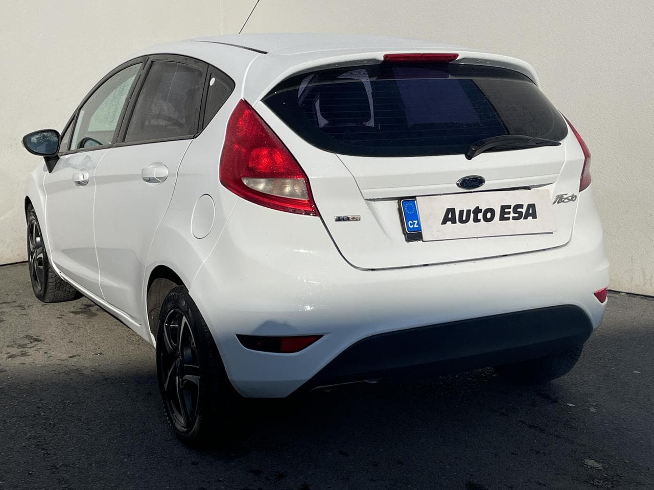 2009 Ford Fiesta - 6