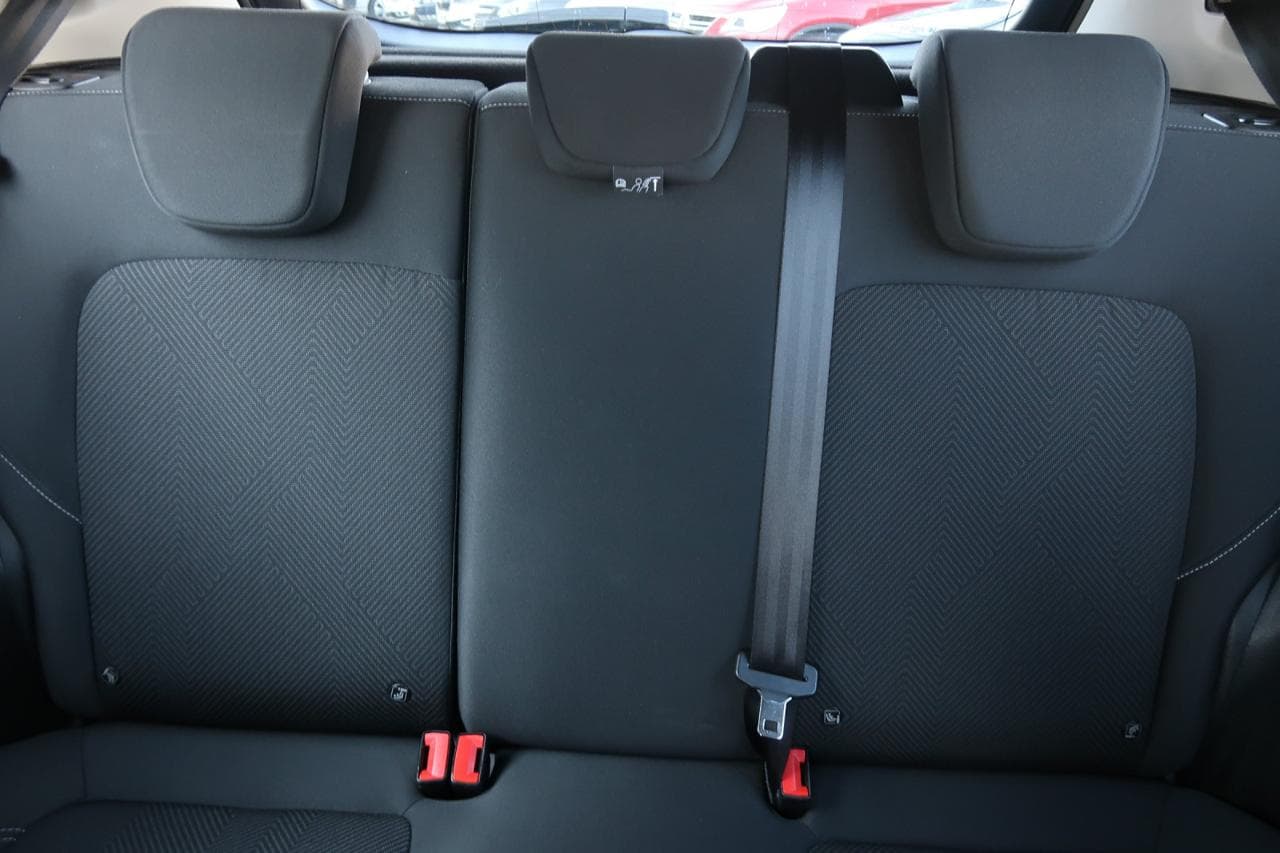 2022 Ford Fiesta - 14