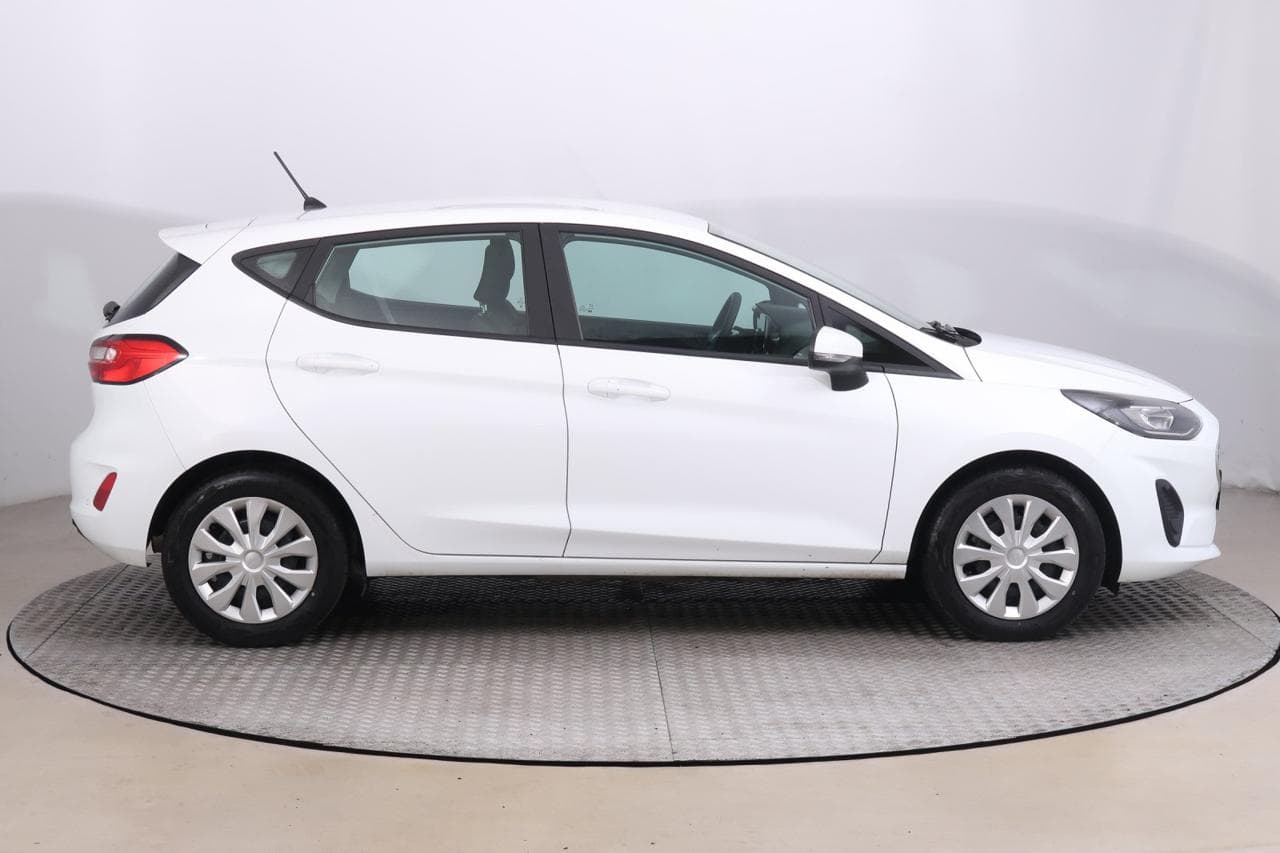 2022 Ford Fiesta - 8