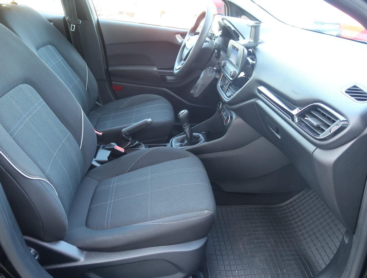 2019 Ford Fiesta - 12