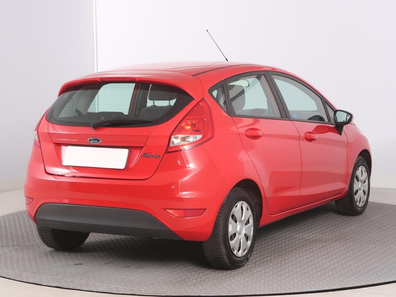 2009 Ford Fiesta - 7