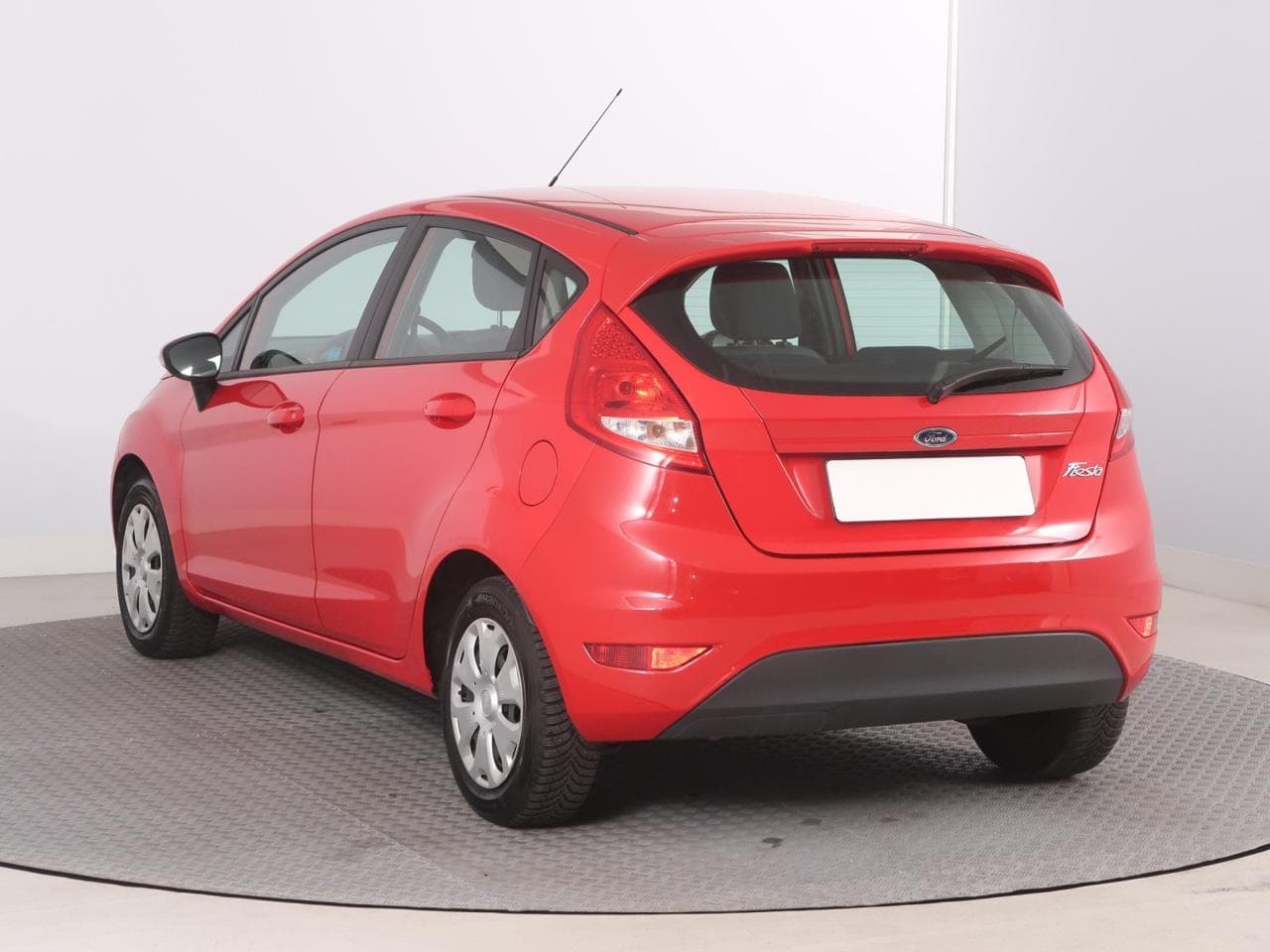 2009 Ford Fiesta - 5