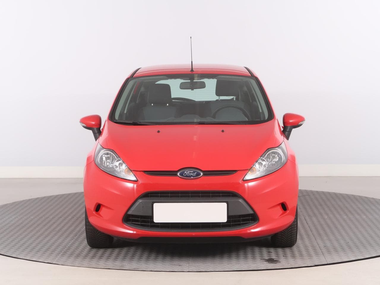 2009 Ford Fiesta - 2