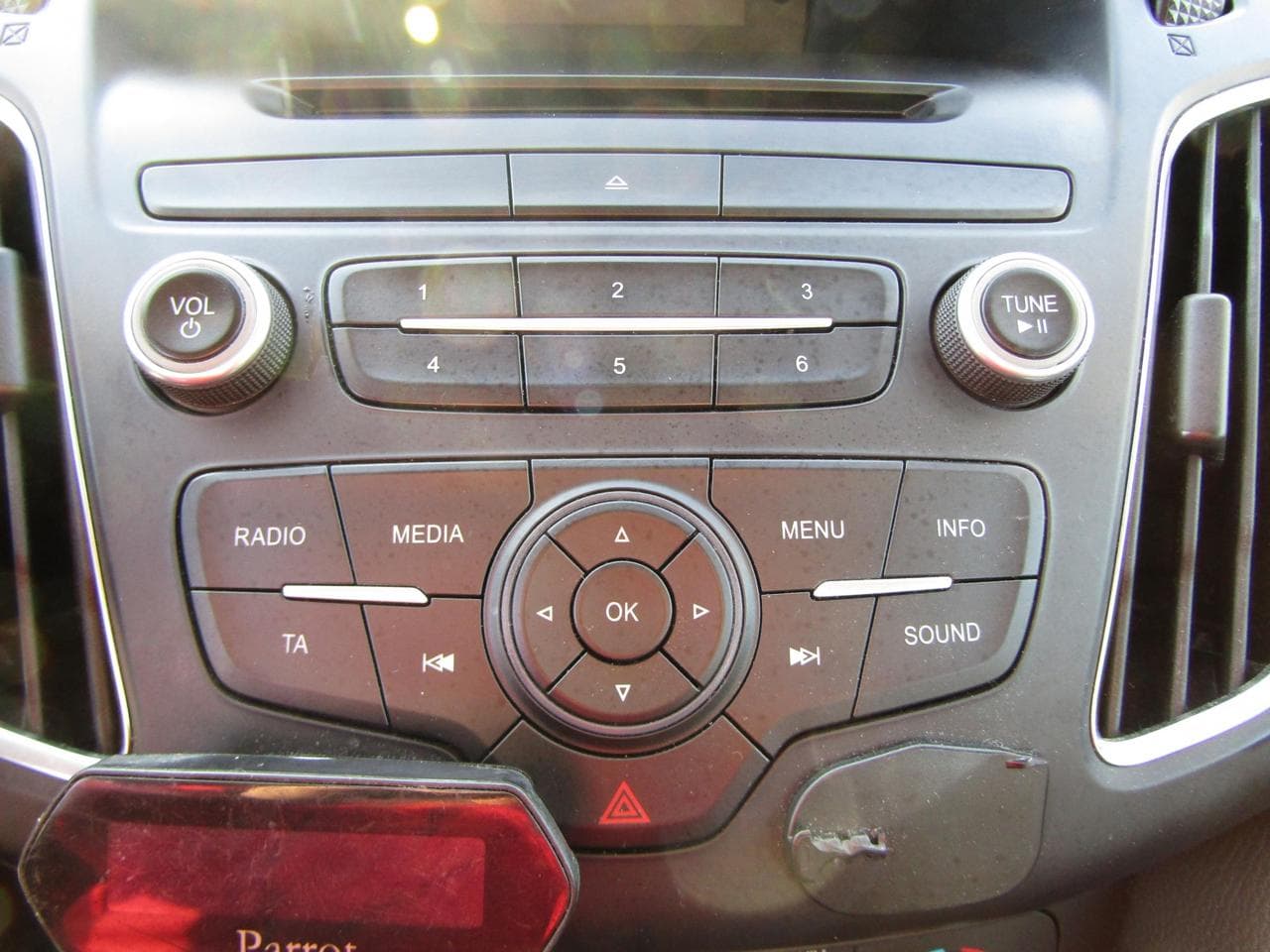 2015 Ford Focus - 14