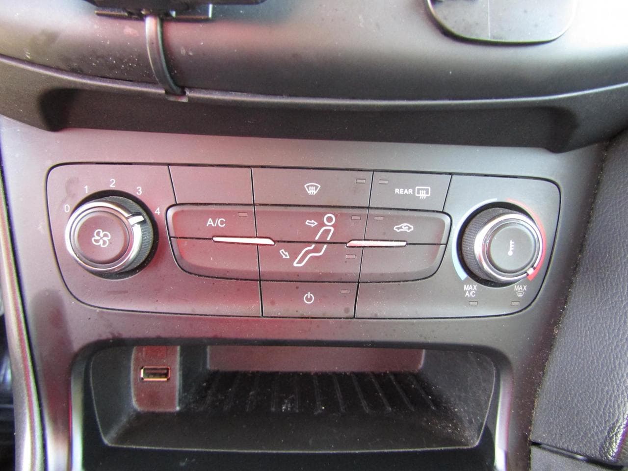 2015 Ford Focus - 13