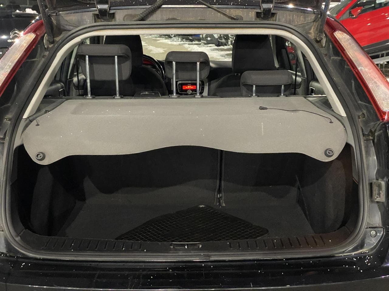 2010 Ford FOCUS - 7