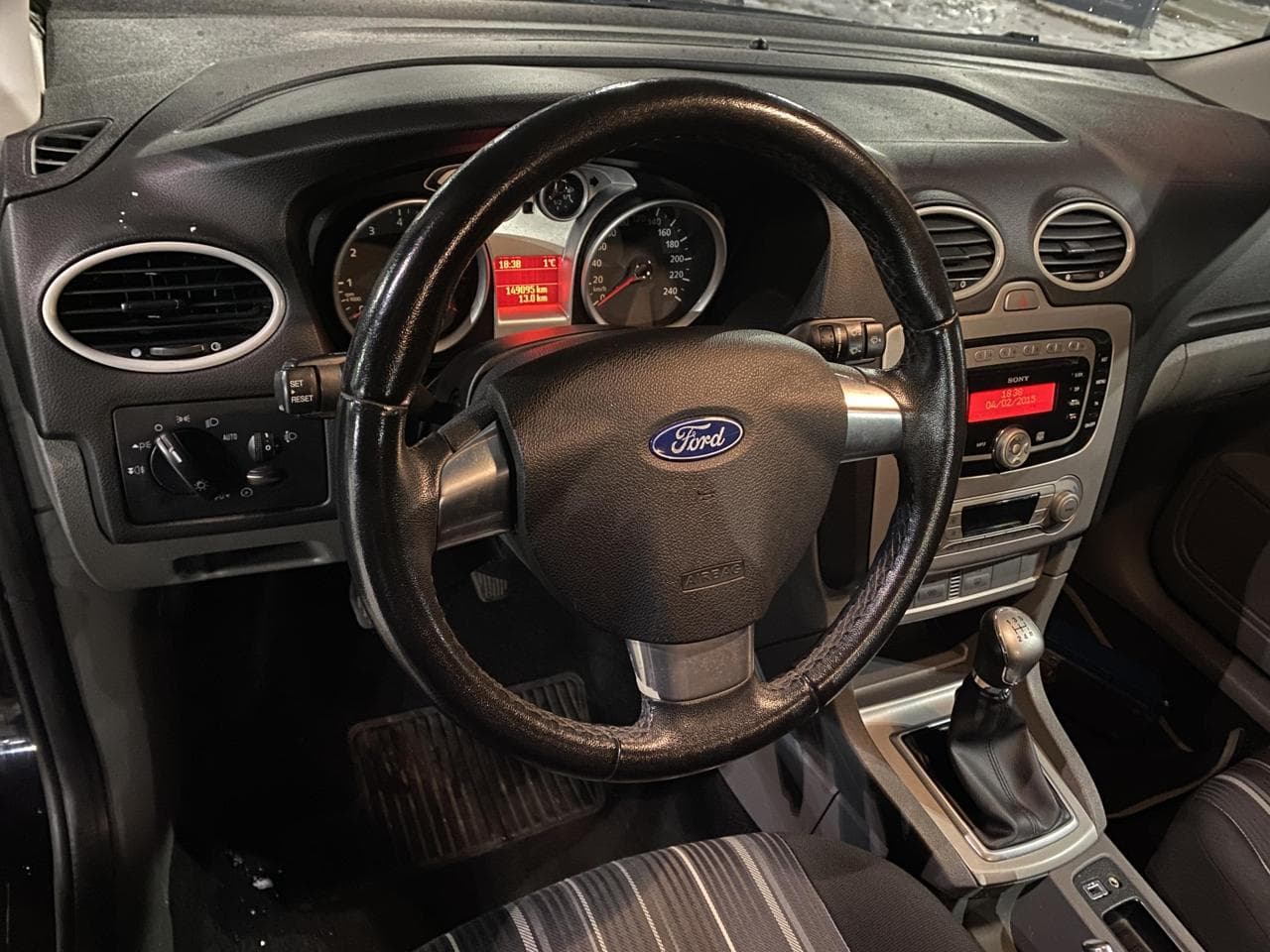 2010 Ford FOCUS - 12