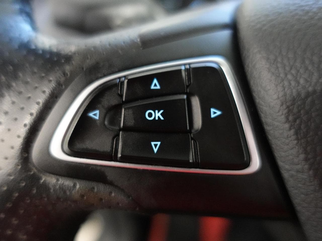 2017 Ford Focus - 15