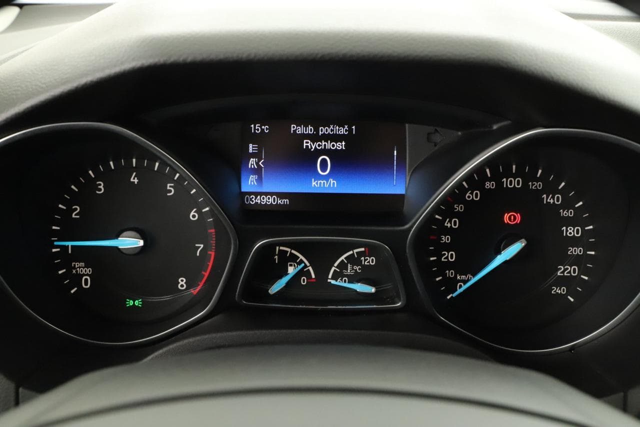 2016 Ford Focus - 15