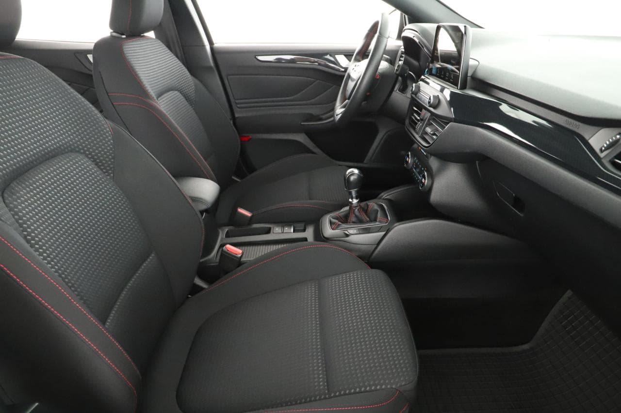 2018 Ford Focus - 10