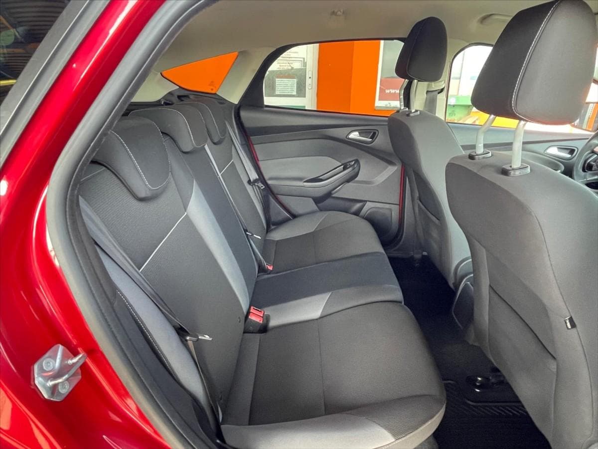 2013 Ford Focus - 11