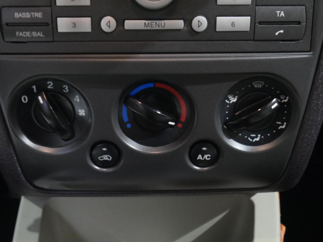 2005 Ford FUSION - 14