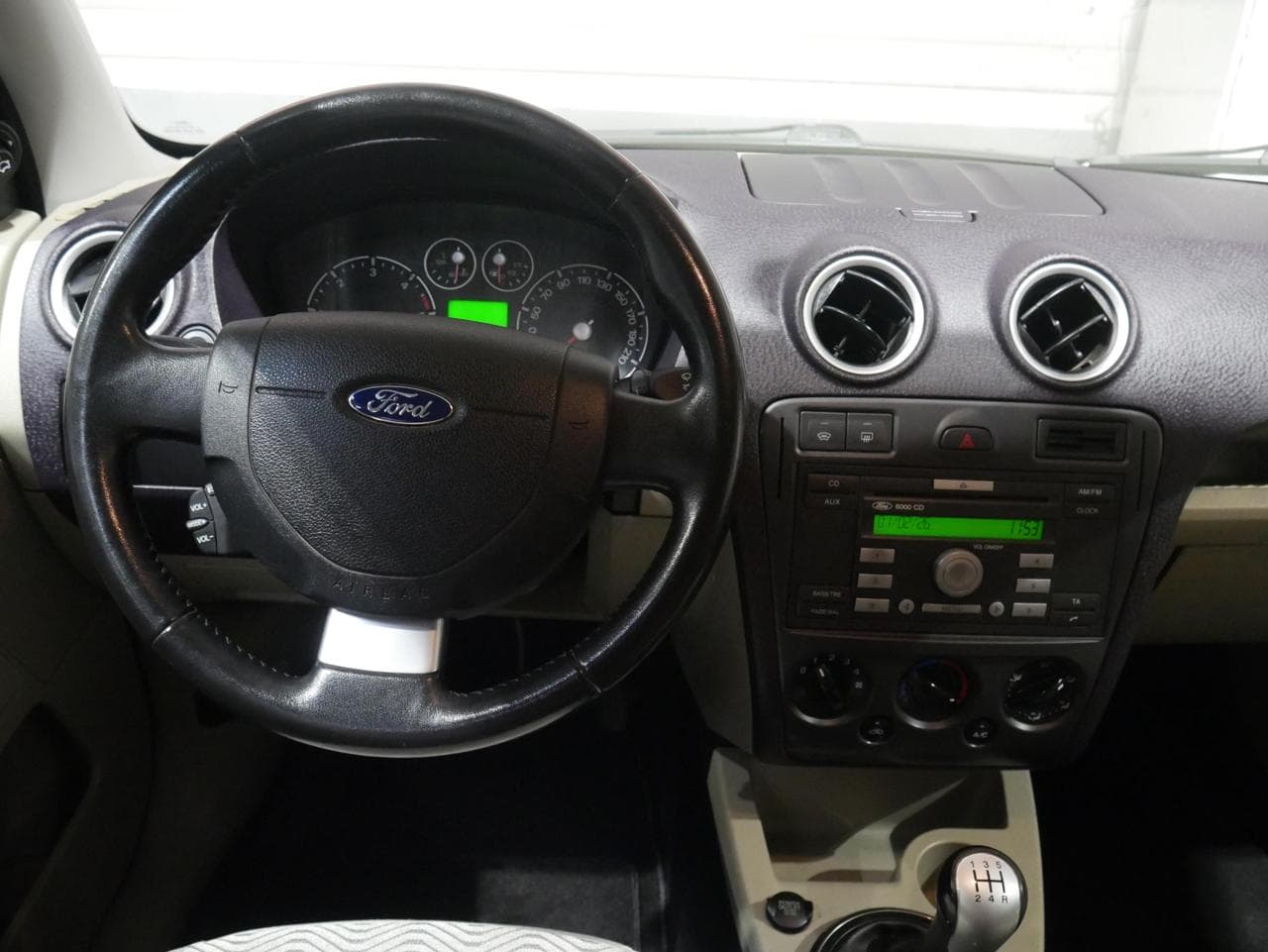 2005 Ford FUSION - 15