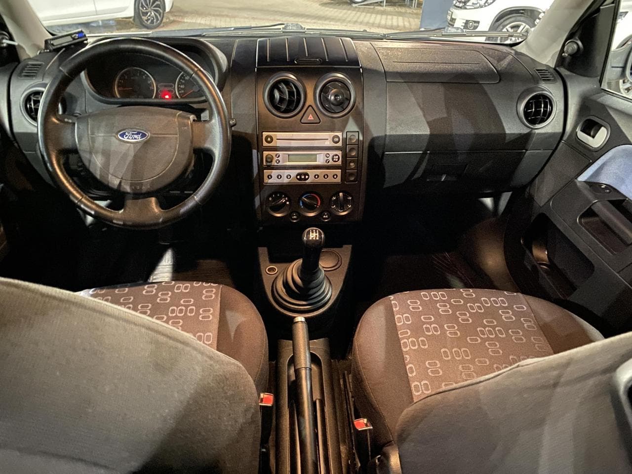 2005 Ford FUSION - 8