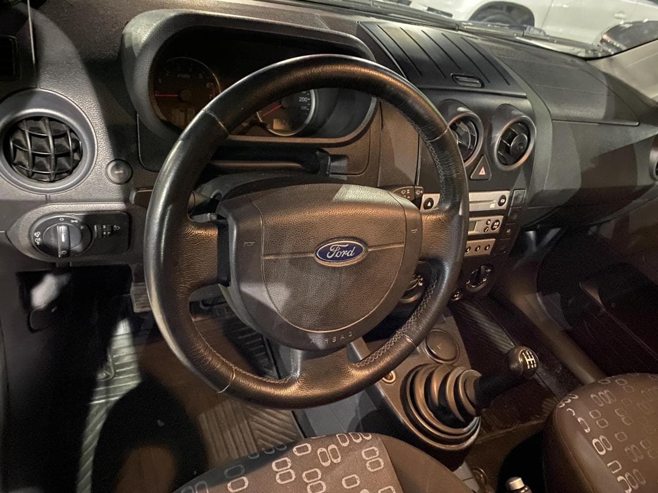 2005 Ford FUSION - 12