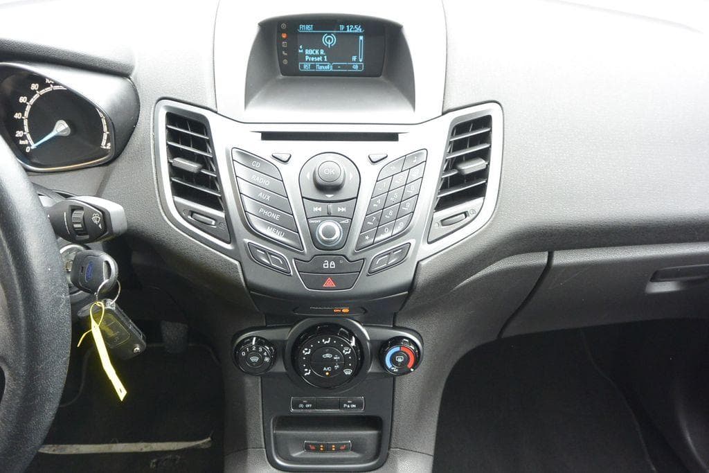 2014 Ford FIESTA - 17