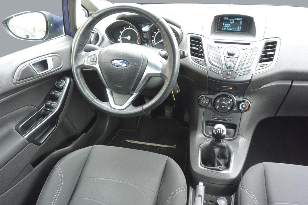 2014 Ford FIESTA - 12