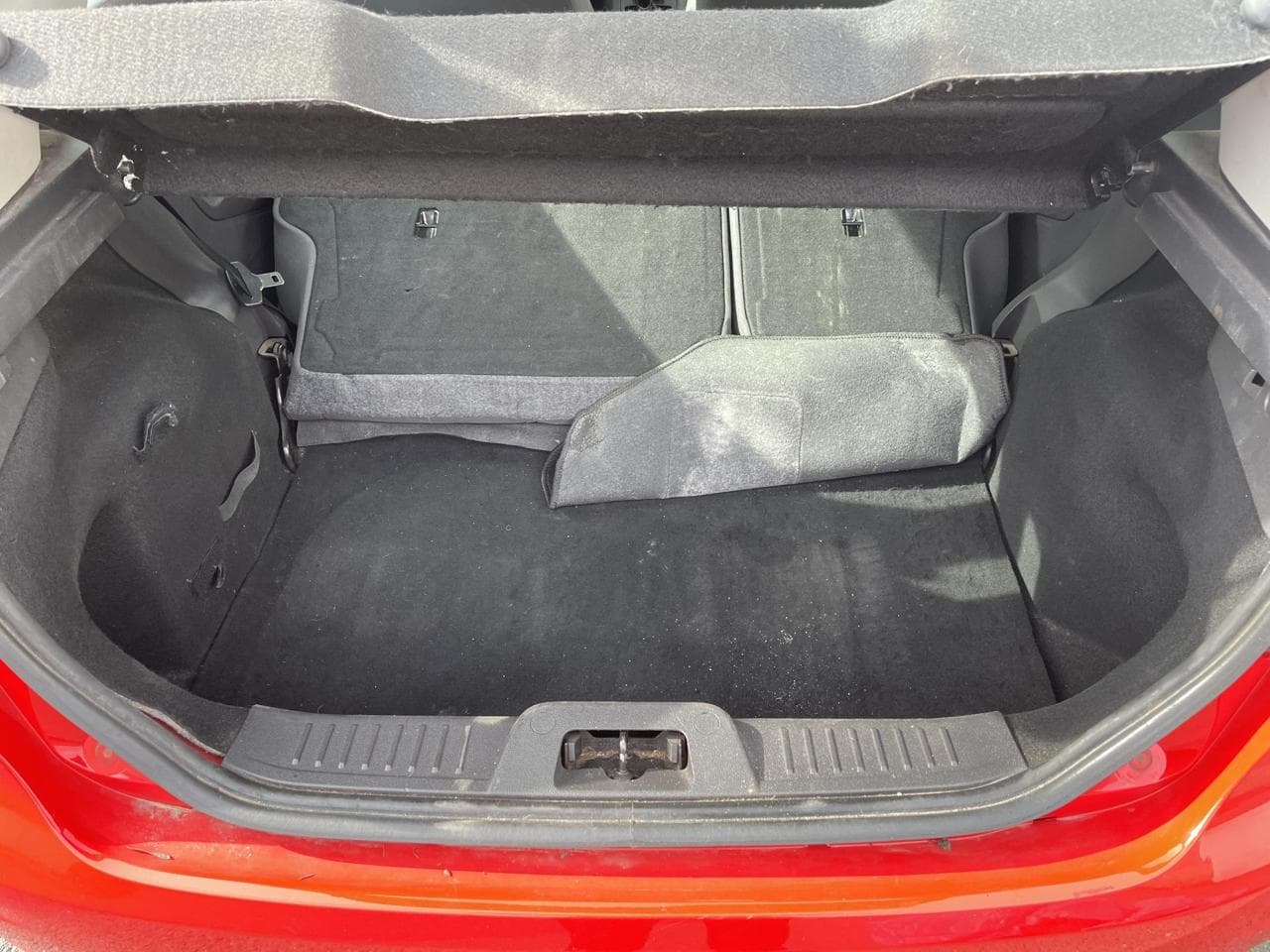 2013 Ford Fiesta - 7