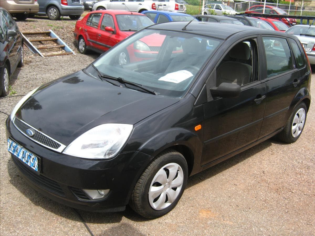 2002 Ford Fiesta - 2
