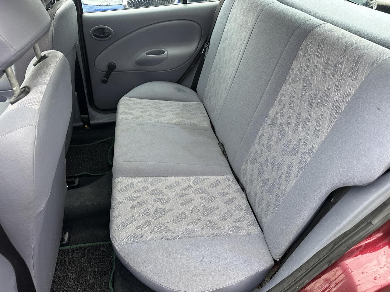 1998 Ford Fiesta - 10