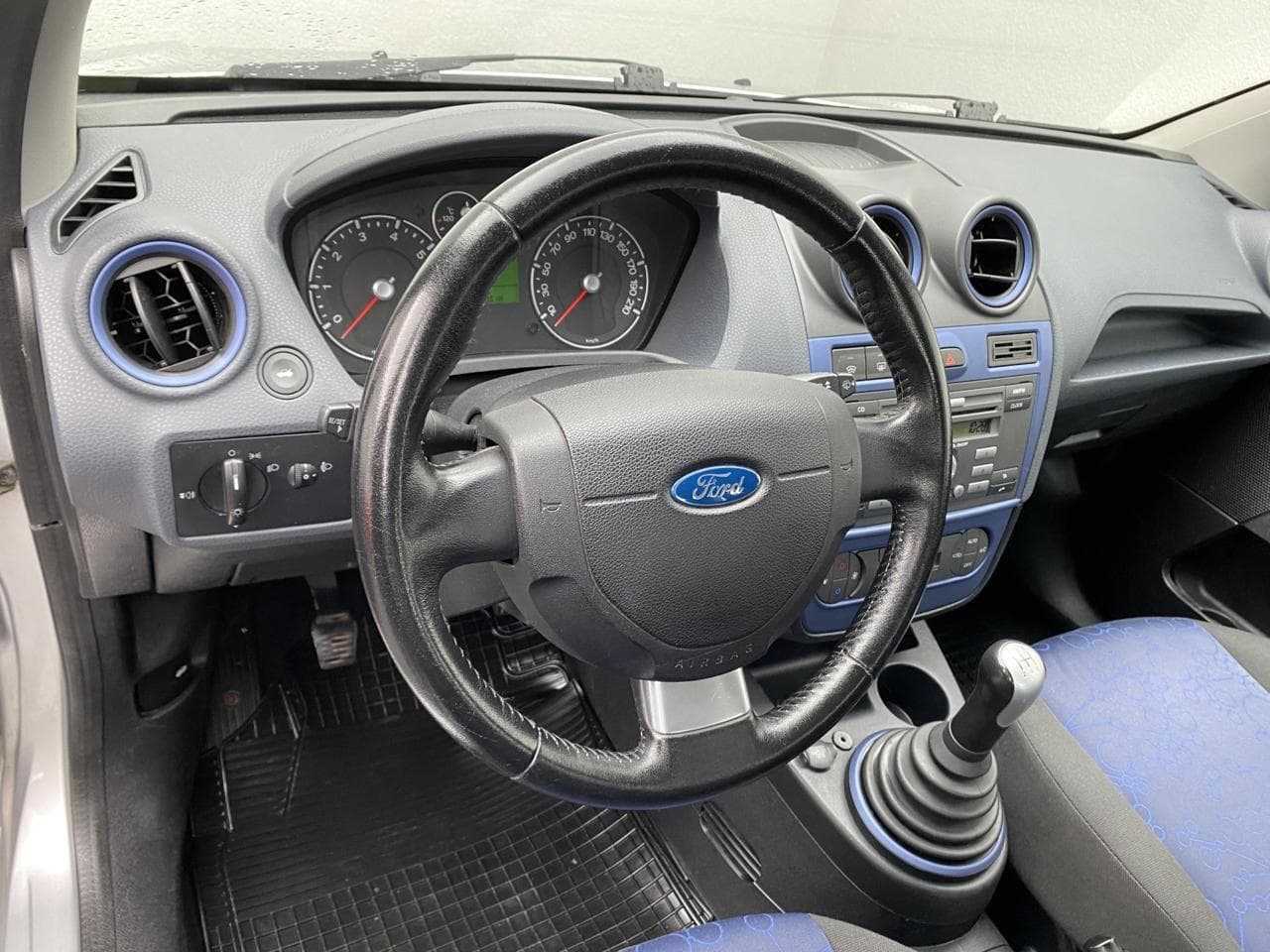 2008 Ford FIESTA - 13