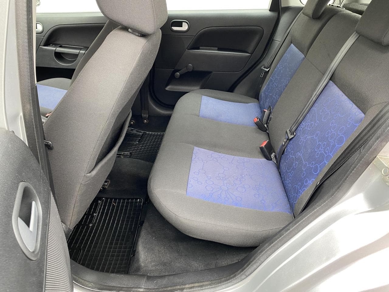 2008 Ford FIESTA - 11