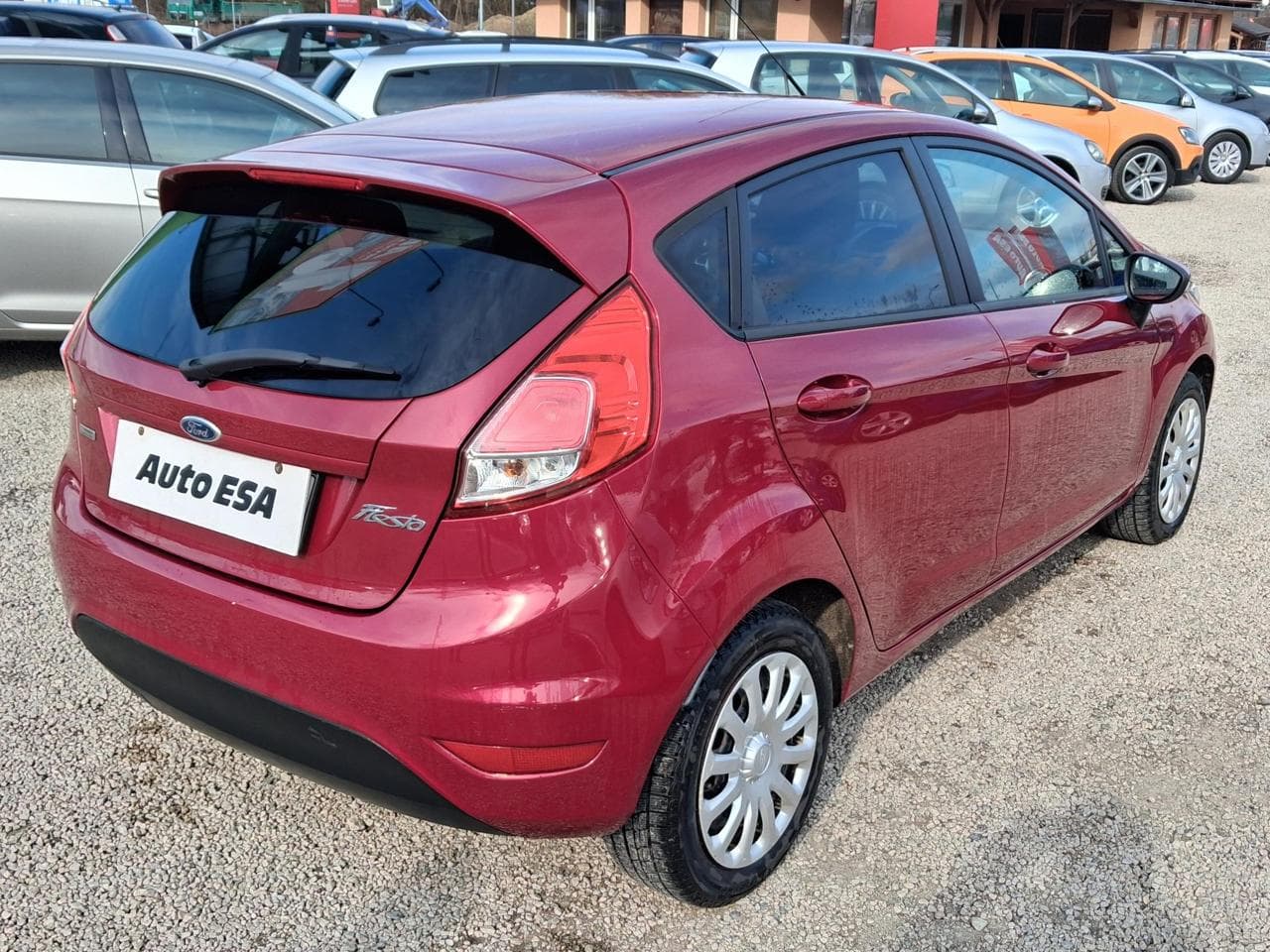 2013 Ford FIESTA - 4