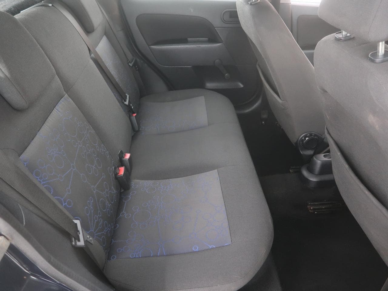 2006 Ford FIESTA - 13