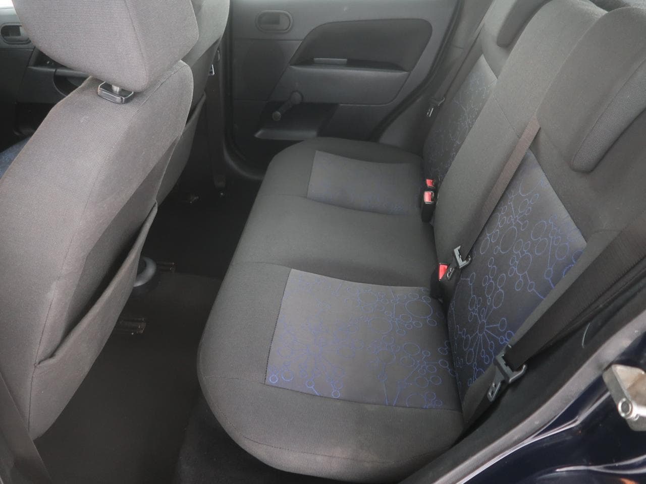 2006 Ford FIESTA - 15