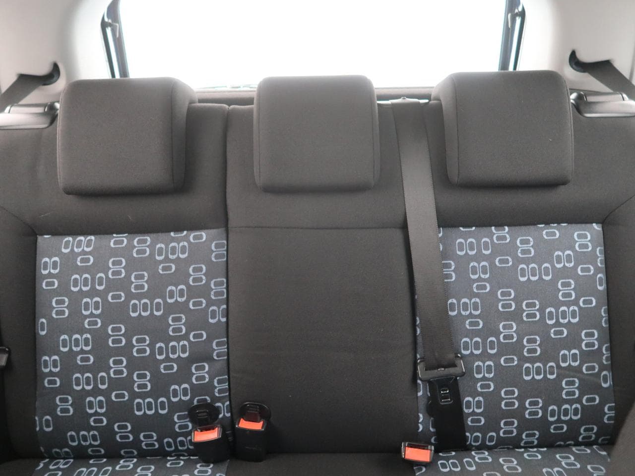 2003 Ford FIESTA - 14