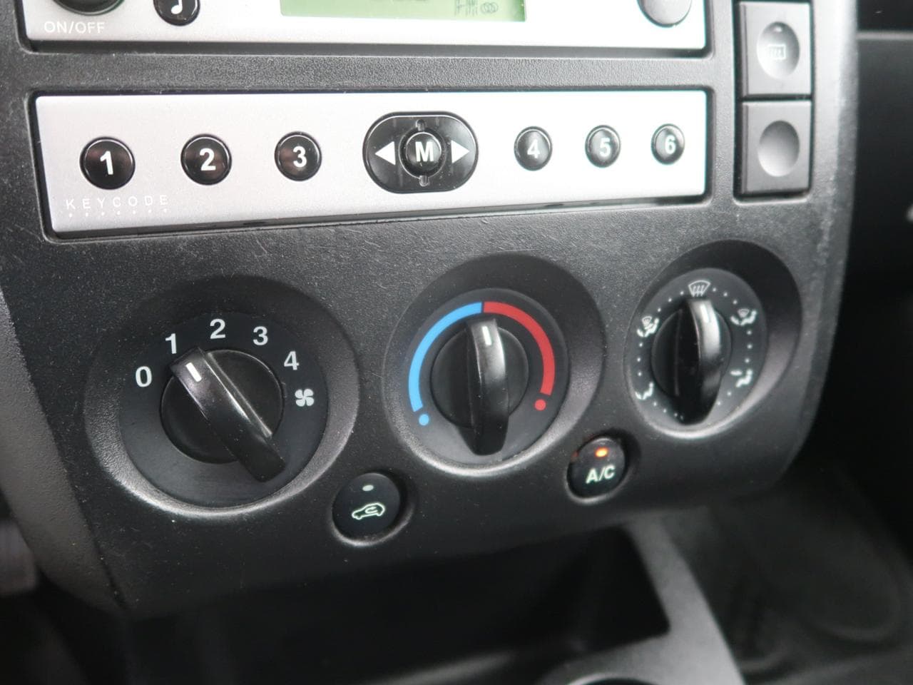 2003 Ford FIESTA - 20