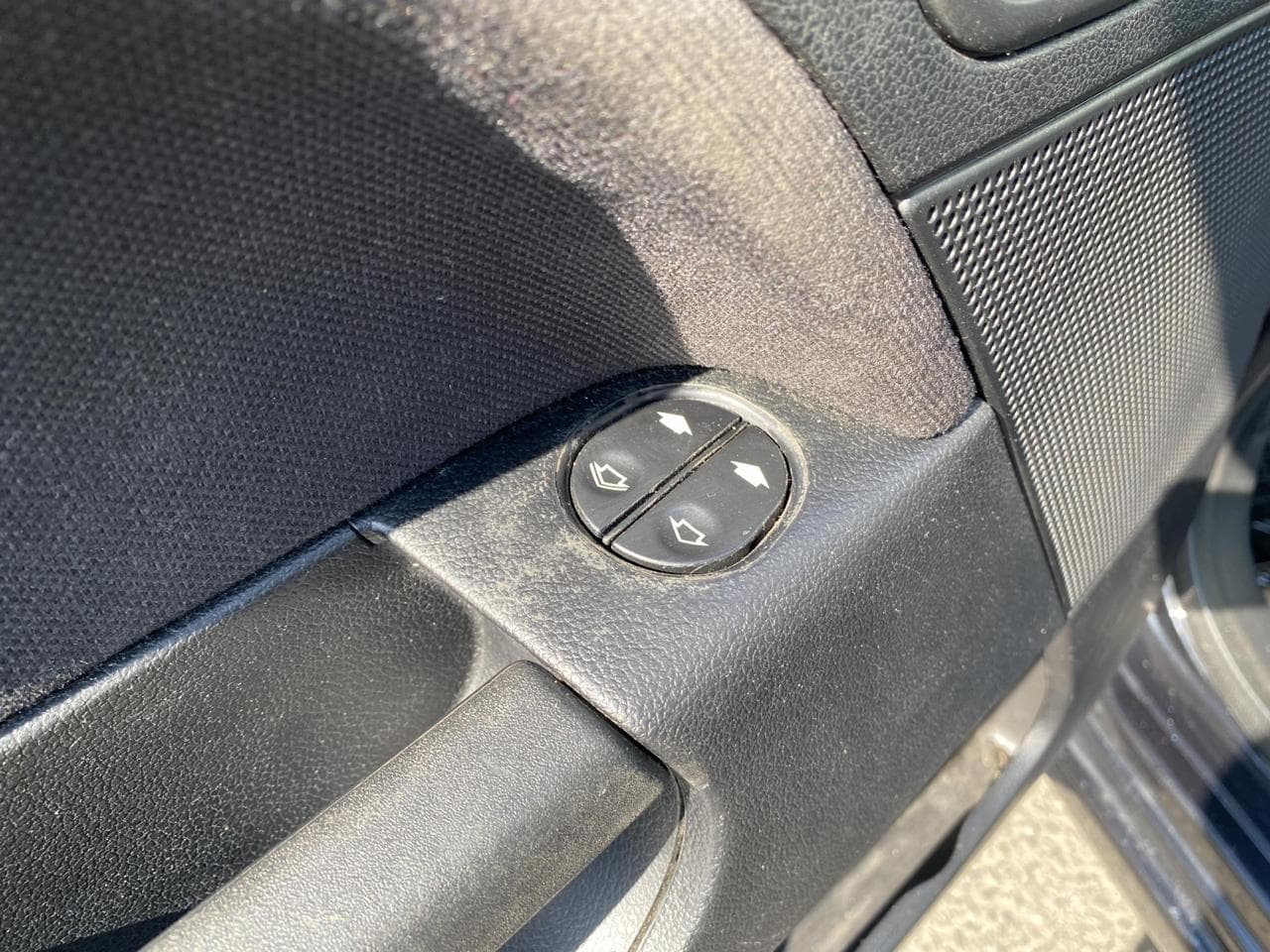 2007 Ford FIESTA - 13