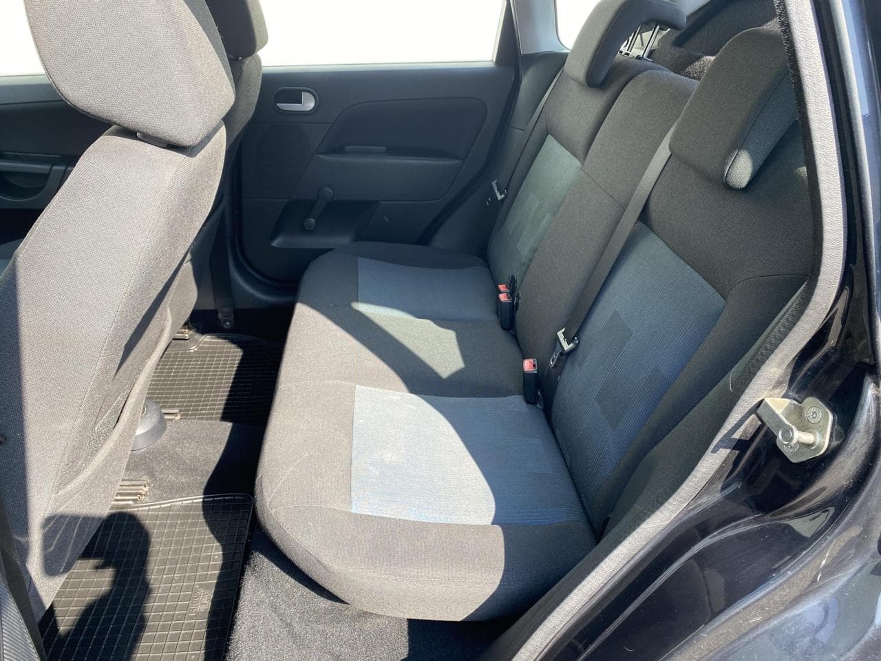 2007 Ford FIESTA - 10