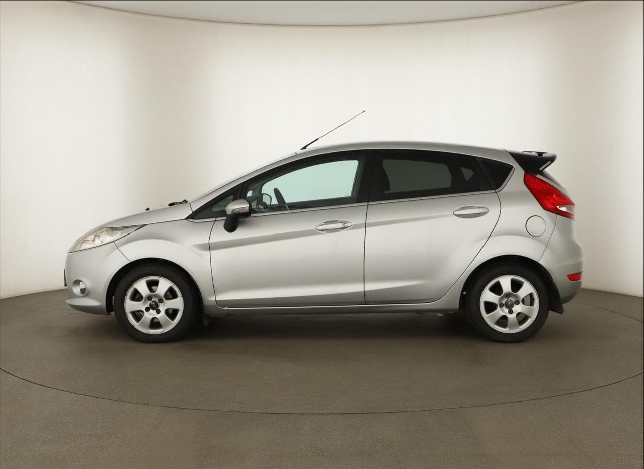 2009 Ford FIESTA - 4
