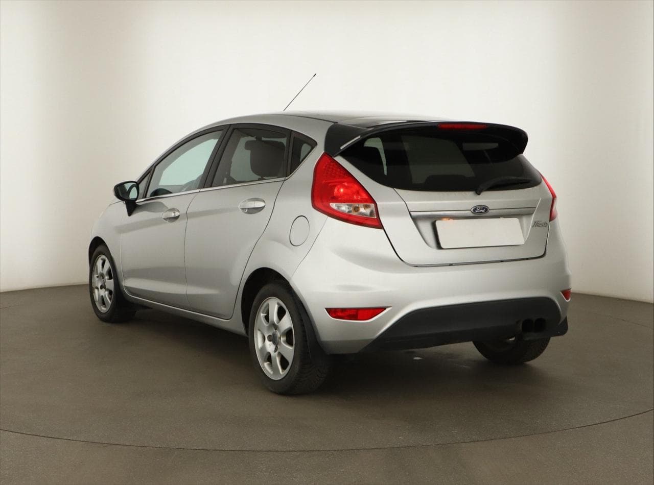 2009 Ford FIESTA - 5