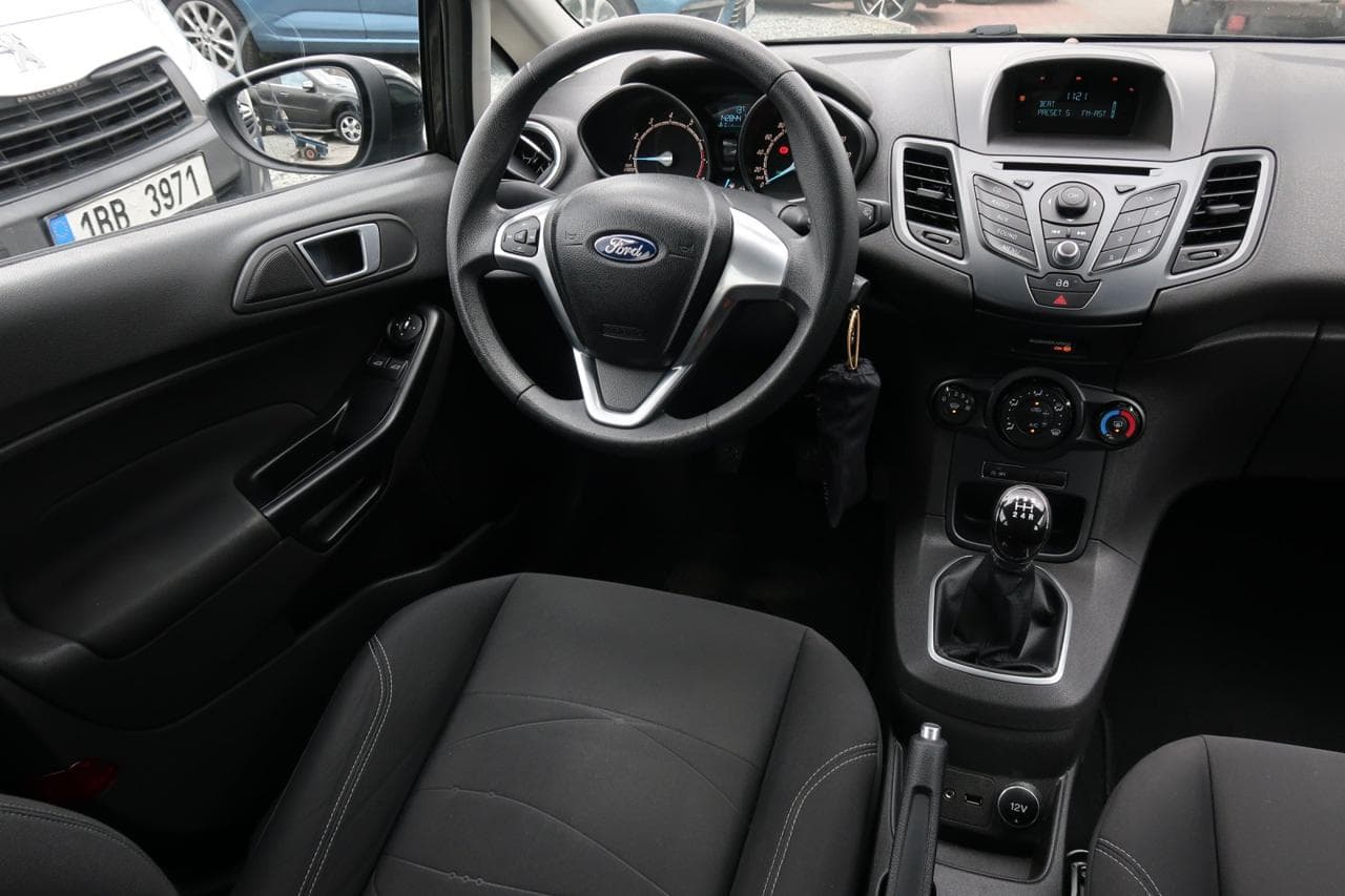 2013 Ford FIESTA - 9