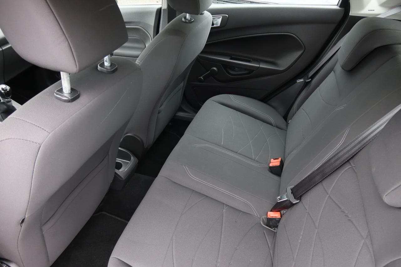 2013 Ford FIESTA - 15