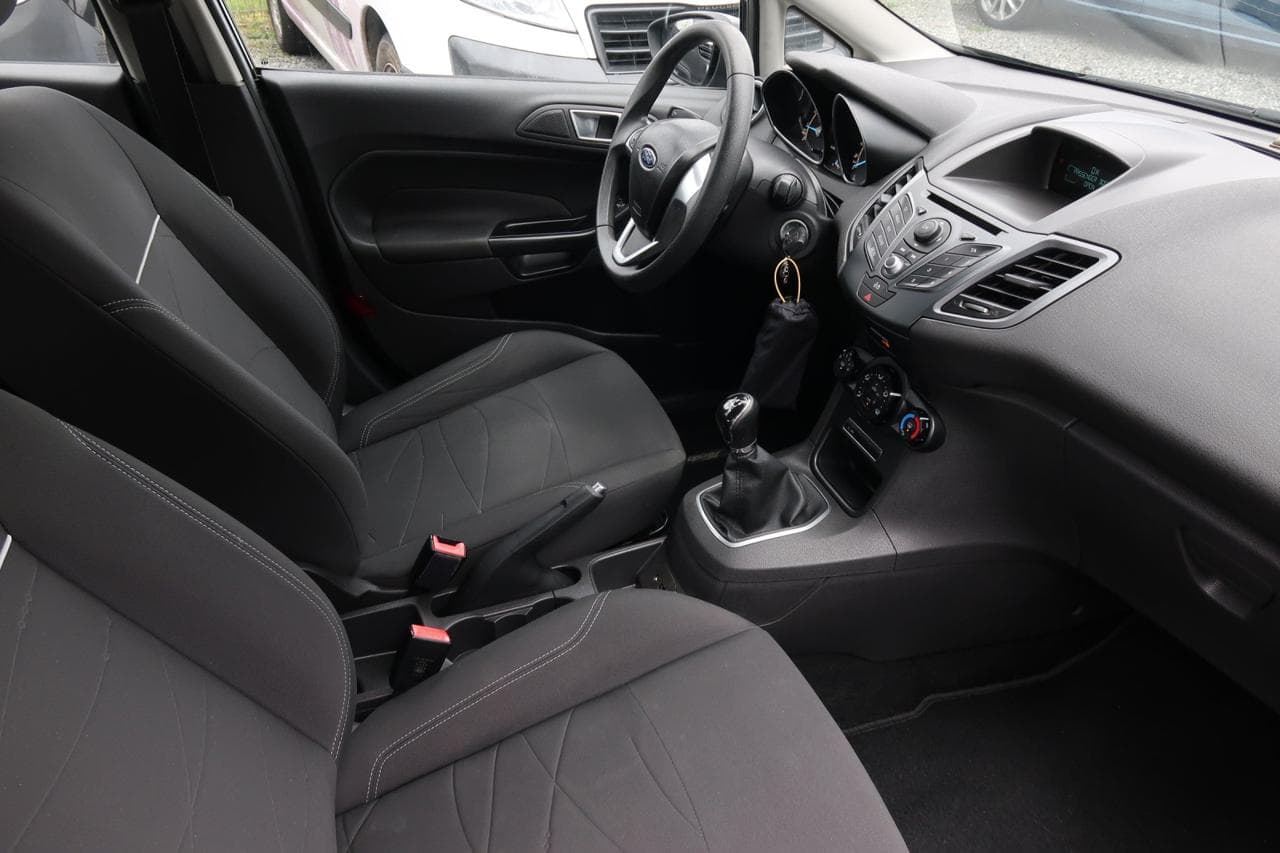 2013 Ford FIESTA - 12