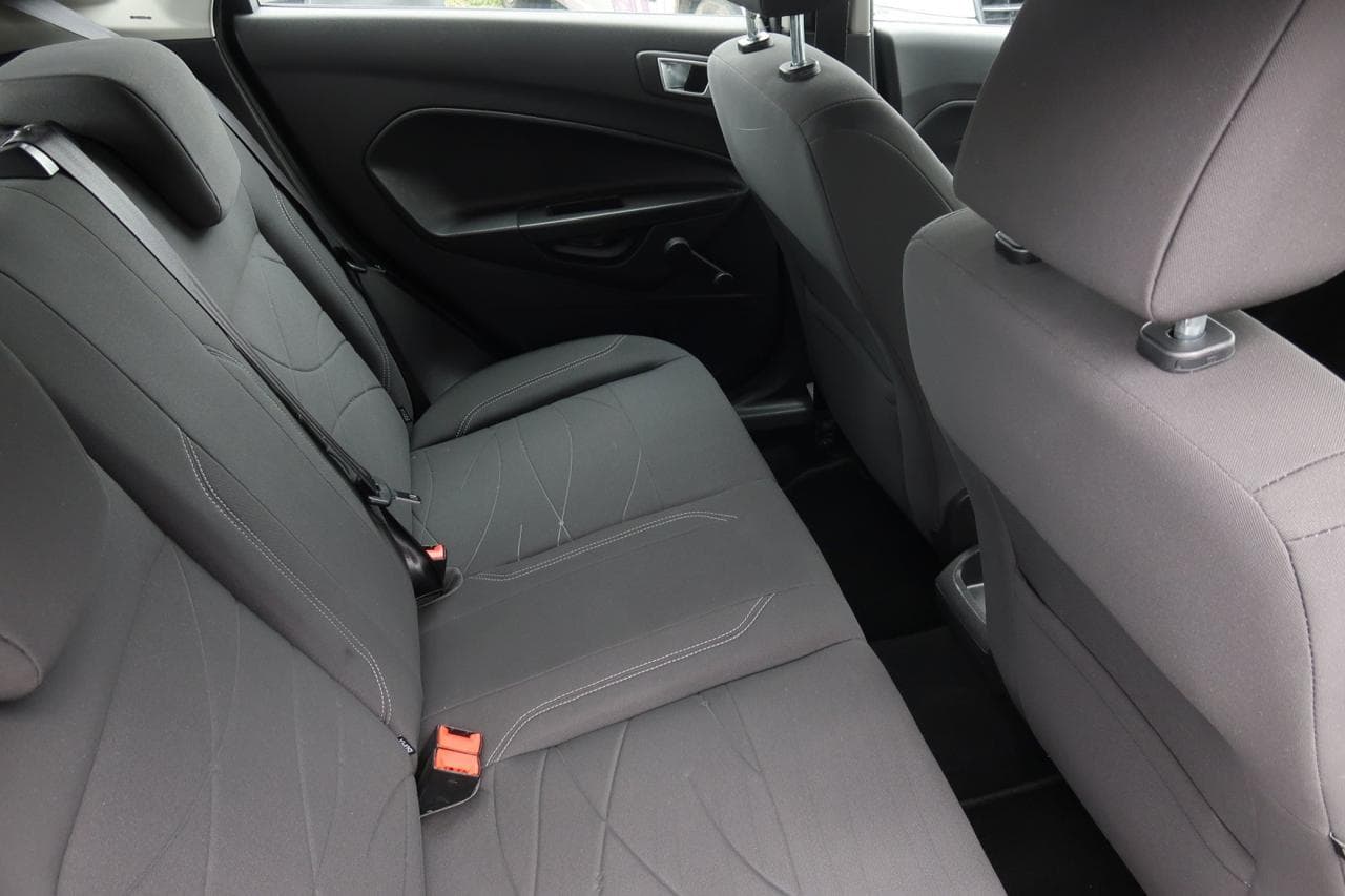 2013 Ford FIESTA - 13