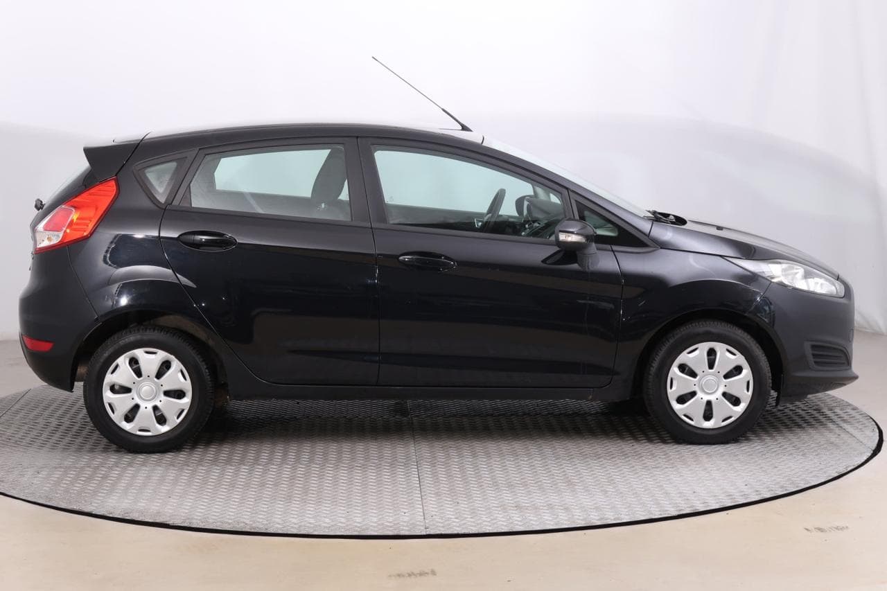 2013 Ford FIESTA - 8