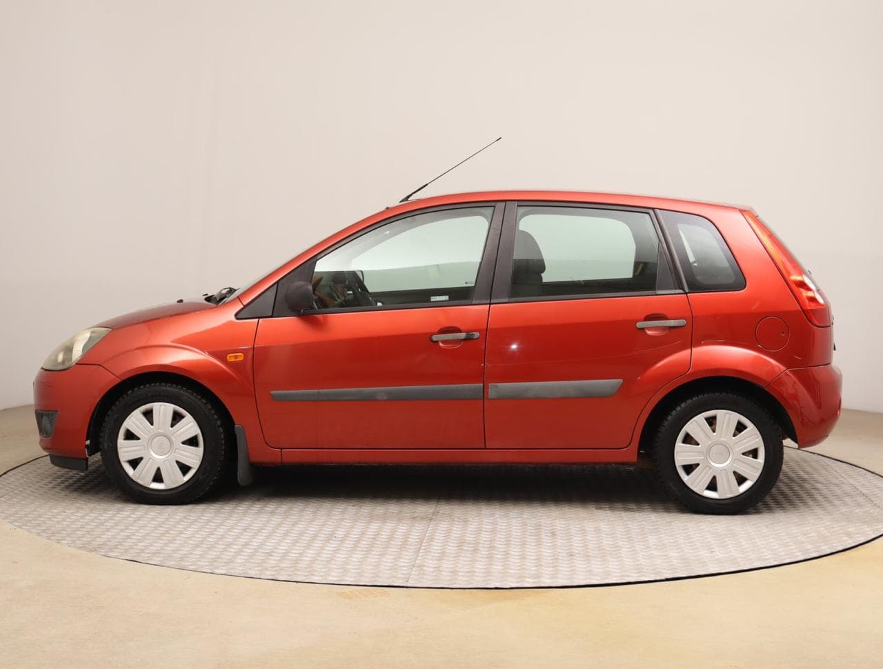 2008 Ford FIESTA - 4