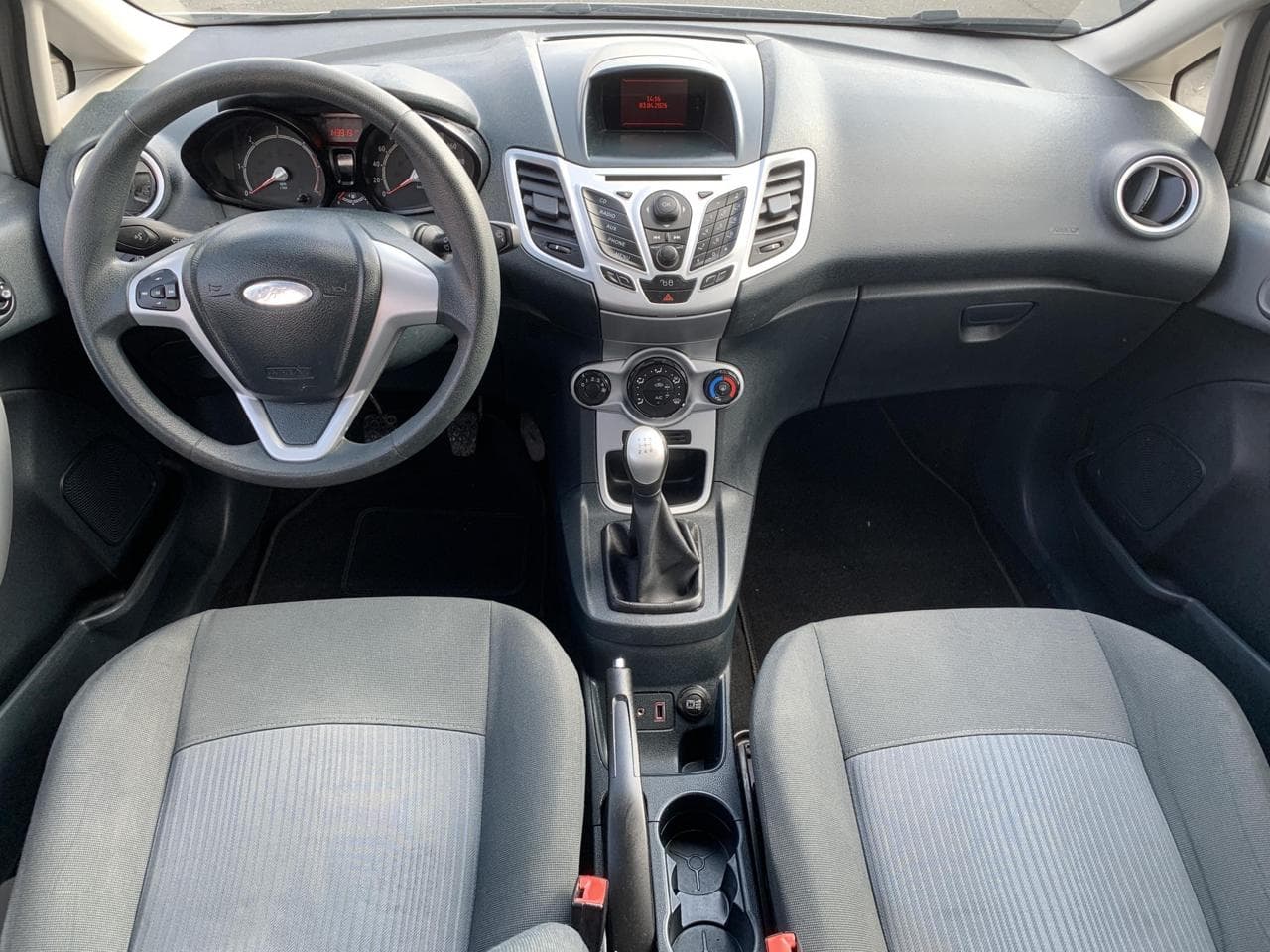 2012 Ford FIESTA - 8