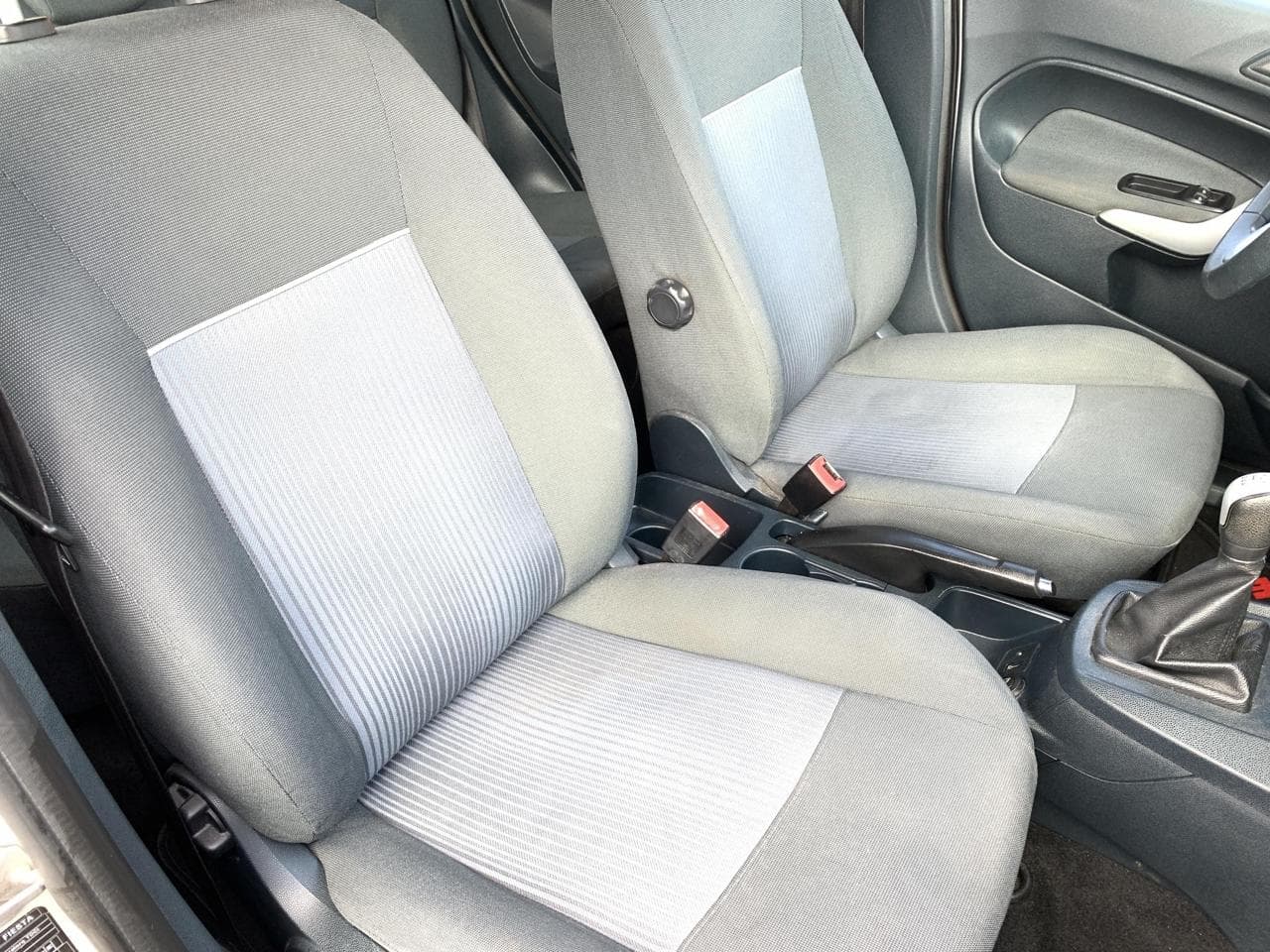 2012 Ford FIESTA - 12