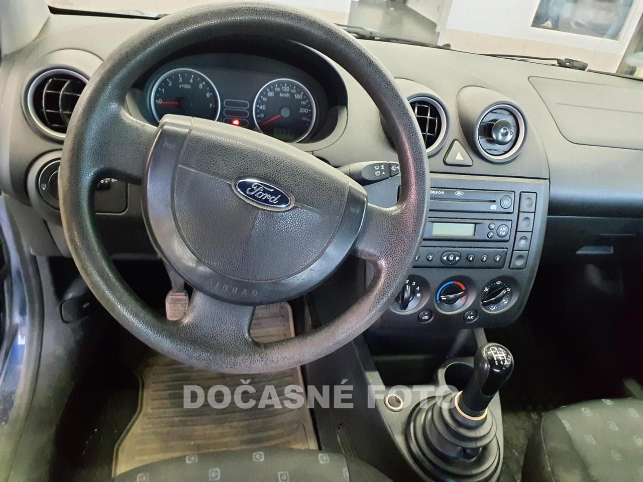 2004 Ford FIESTA - 3