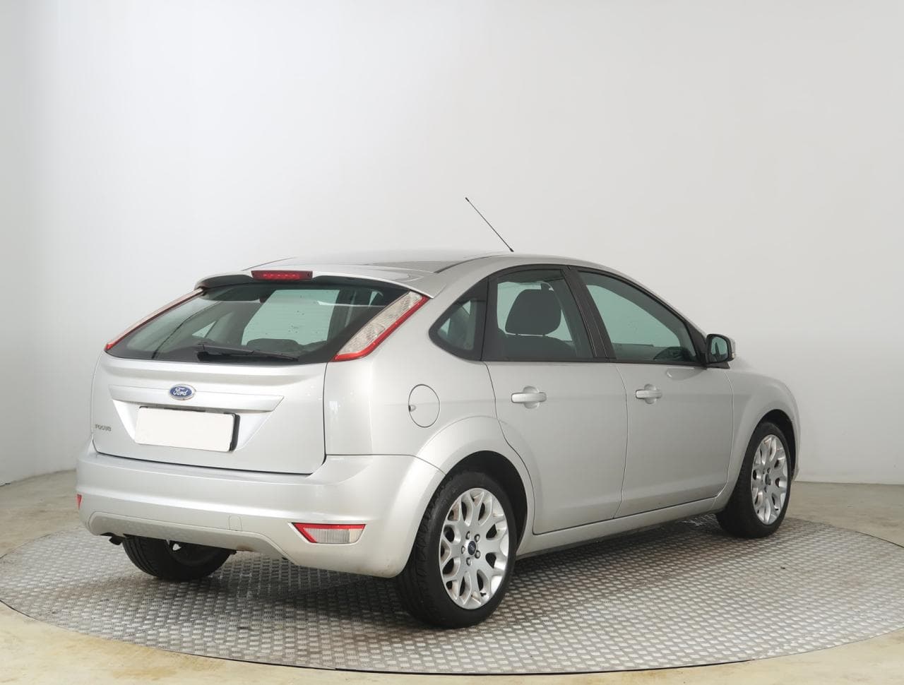 2009 Ford Focus - 7