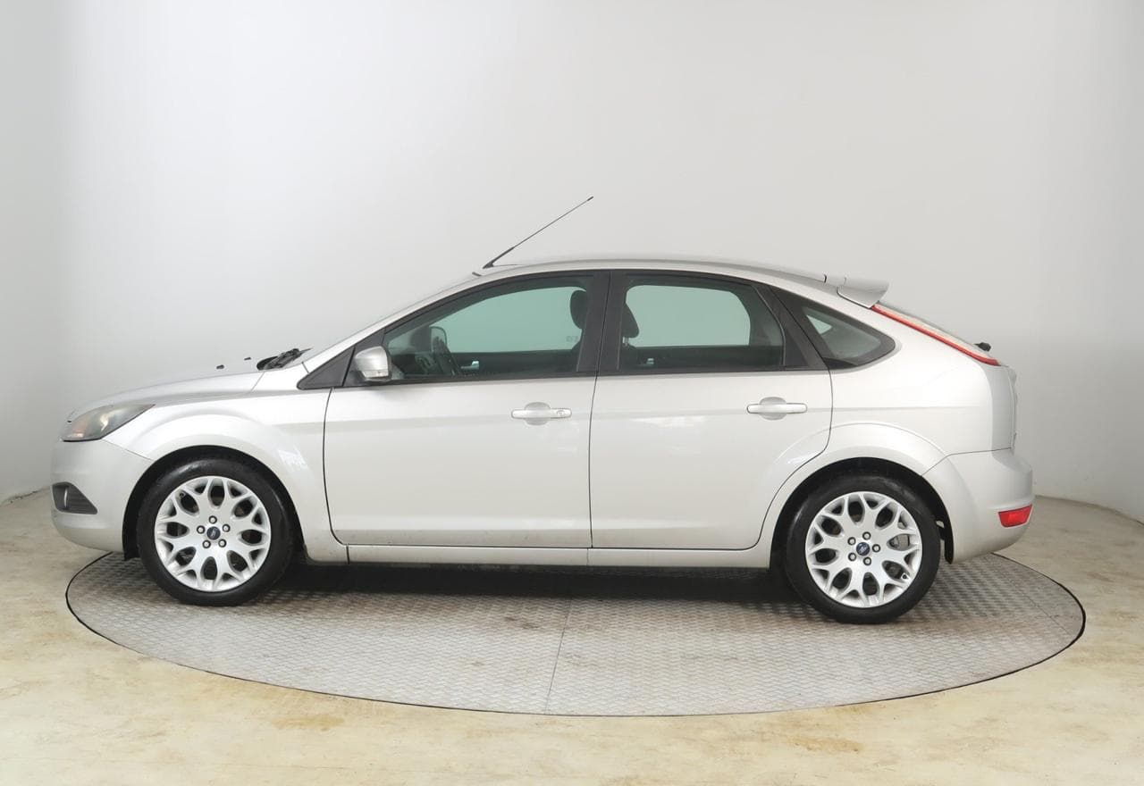 2009 Ford Focus - 4