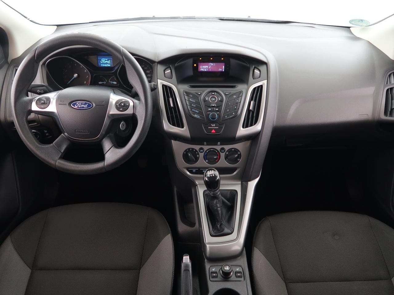 2011 Ford Focus - 10