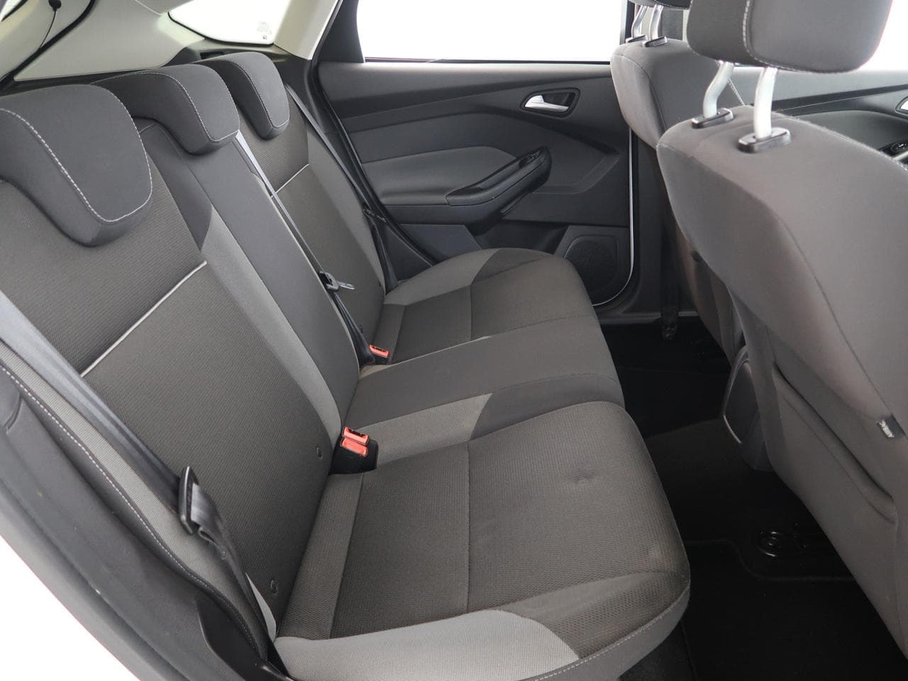 2011 Ford Focus - 13