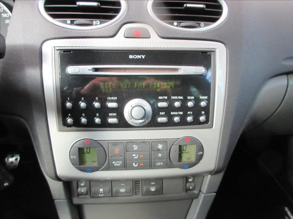 2006 Ford Focus - 37