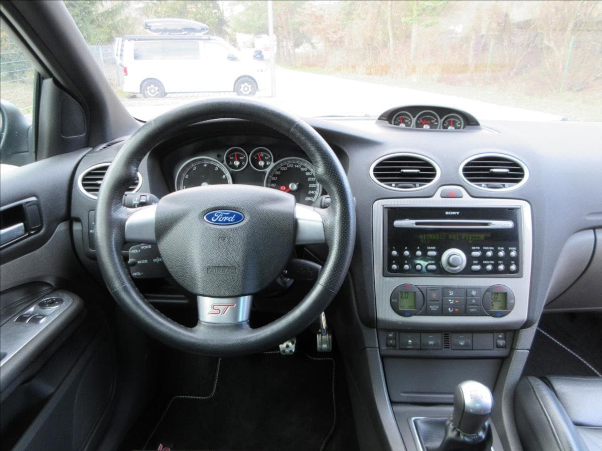 2006 Ford Focus - 31